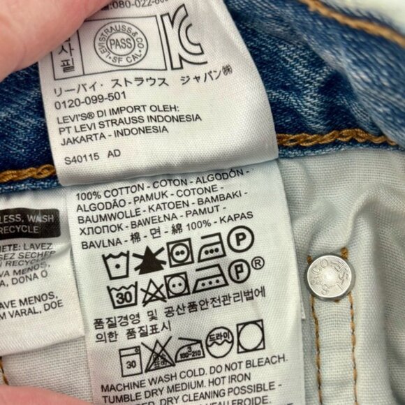 LEVI S 501 ORIGINAL FIT WOMEN  S SHORTS Size 26 - Picture 12 of 13